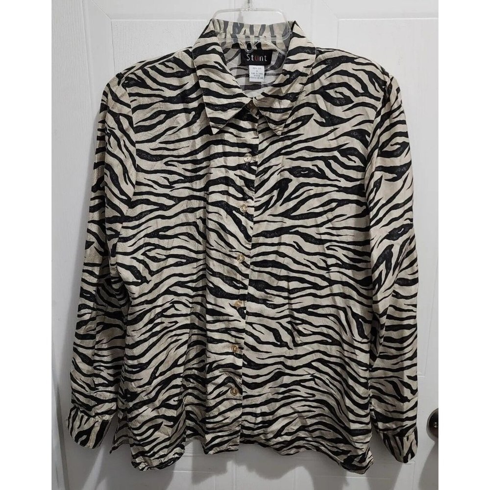 Vtg Stunt Women's Long Sleeve Button Up Blouse Top 100% Silk Animal Print Size S